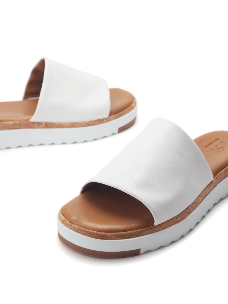 Moda in Pelle Gold Kanzan One Band Leather Mule On Low Wedges - Image 4 of 4
