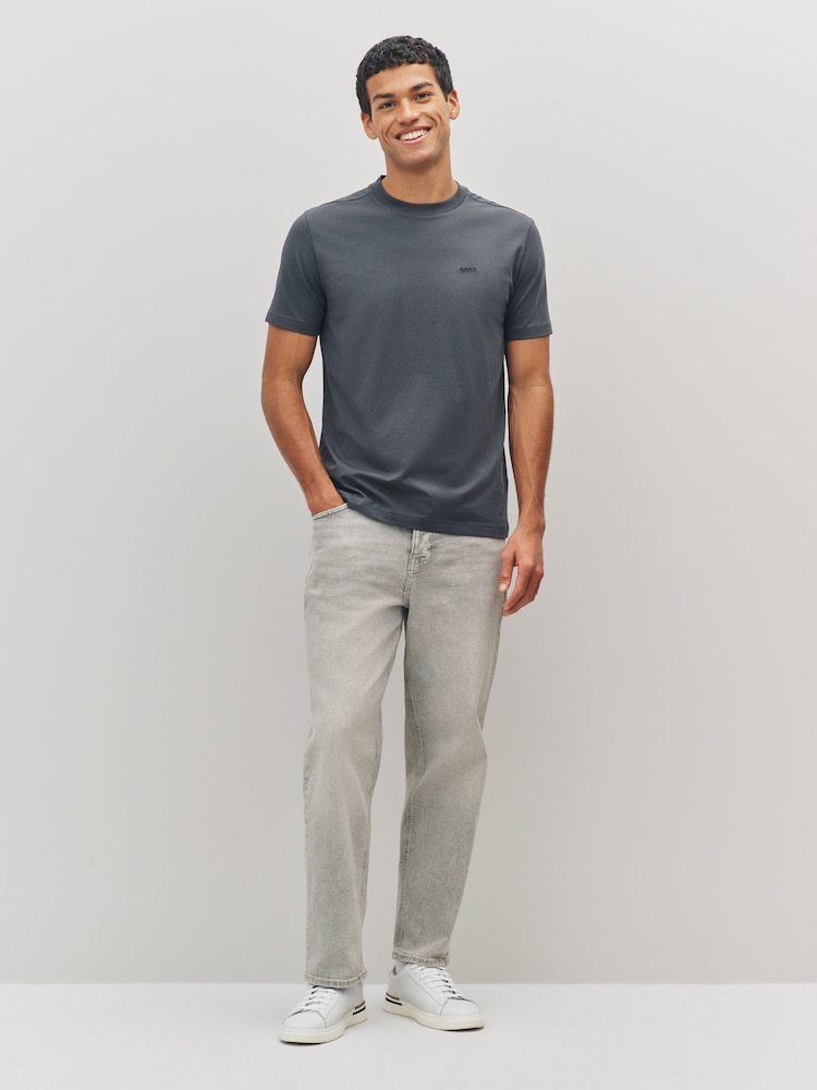 Gris oscuro - Camiseta de corte estándar con logo de BOSS - Imagen 2 de 4