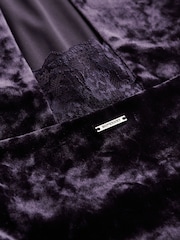 Preto - Vestido midi de veludo com renda nas costas Superdry - Imagem 8 de 8