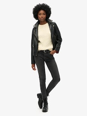 Superdry Slouchy Kabelstickad Tröja - Bild 5 av 5