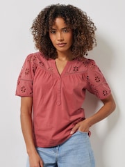 Rosa - M&Co Woven Broderie Sleeve 100% Cotton T-Shirt - Imagen 2 de 5
