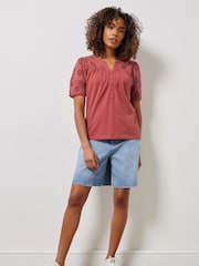 Rosa - M&Co Woven Broderie Sleeve 100% Cotton T-Shirt - Imagen 3 de 5