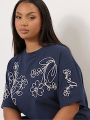 Yours Curve Blue Applique Drop Shoulder 100% Cotton T-Shirt - Image 4 of 5
