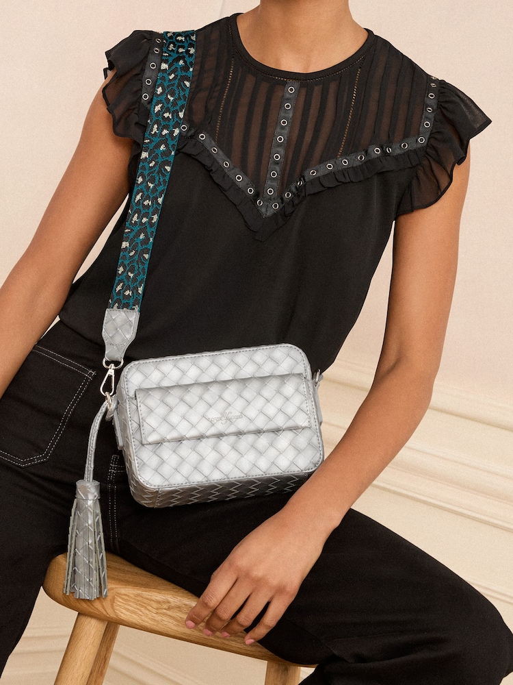 فضي - Love & Roses Cross-Body Bag with Pocket - صورة 6 من 6 فضي - Love & Roses Cross-Body Bag with Pocket - صورة 6 من 6