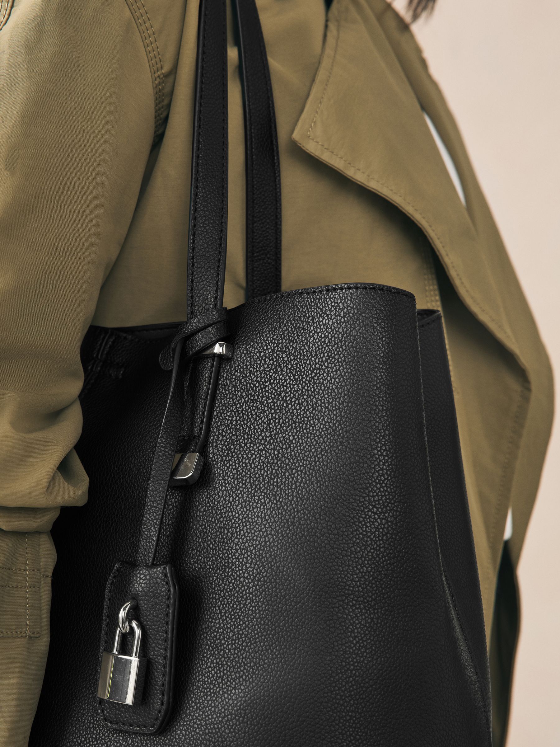 EYELETS NYLON TOTE BAG (BLACK) 3206B バッグ Large Matte Nylon Tote - Black | James Perse Los Angeles