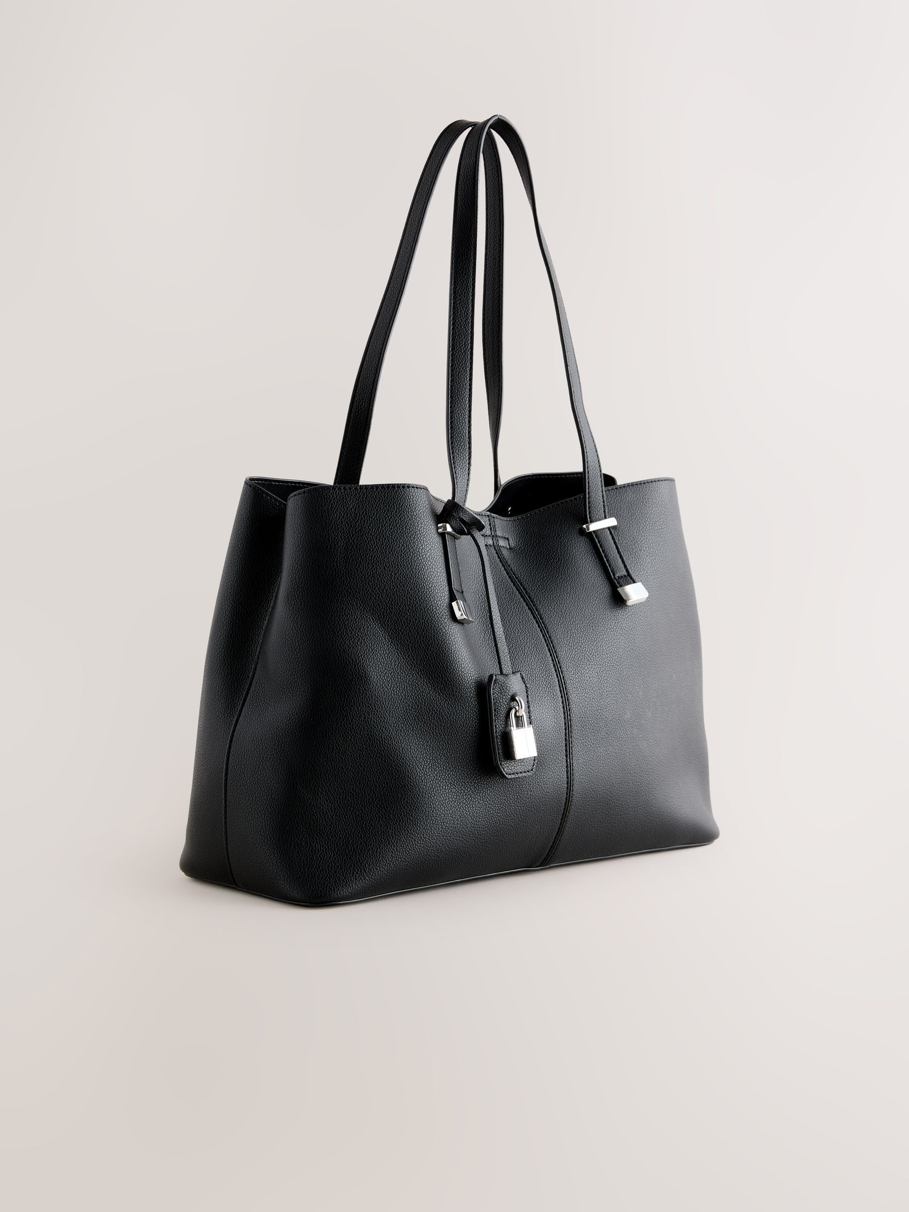 EYELETS NYLON TOTE BAG (BLACK) 3206B バッグ Large Matte Nylon Tote - Black | James Perse Los Angeles