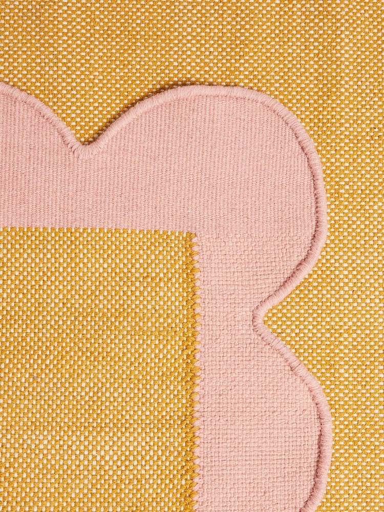 Oliver Bonas Pink Cecily Handwoven Scalloped Wool Cotton Rug - Image 2 of 4