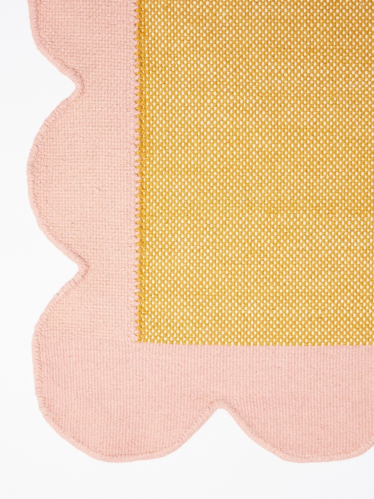 Oliver Bonas Pink Cecily Handwoven Scalloped Wool Cotton Rug - Image 4 of 4