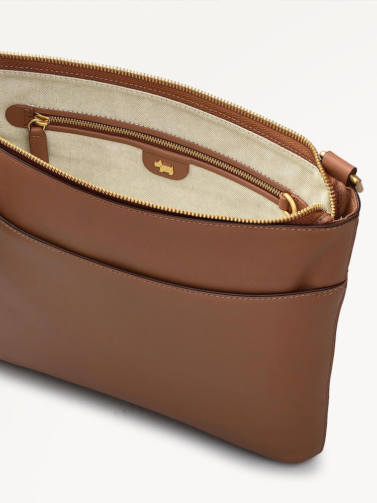 Radley Large Pockets Ziptop Cross-Body Bag - Image 4 of 4 Radley Large Pockets Ziptop Cross-Body Bag - Image 4 of 4