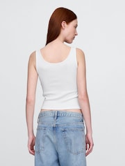 Gap White Modern Cropped Vest - Image 2 of 4