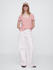 Rayas blancas - Camiseta con cuello en V favorita de Gap - Imagen 3 de 5