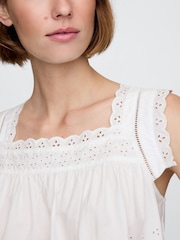 Blanco - Gap DÔEN Eyelet Sleeveless Top - Imagen 4 de 6