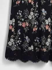 Gap Black Floral Crepe Lace-Trim Maxi Skirt - Image 5 of 5
