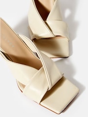 Mint Velvet Cream Cally Leather Sandals - Image 3 of 4