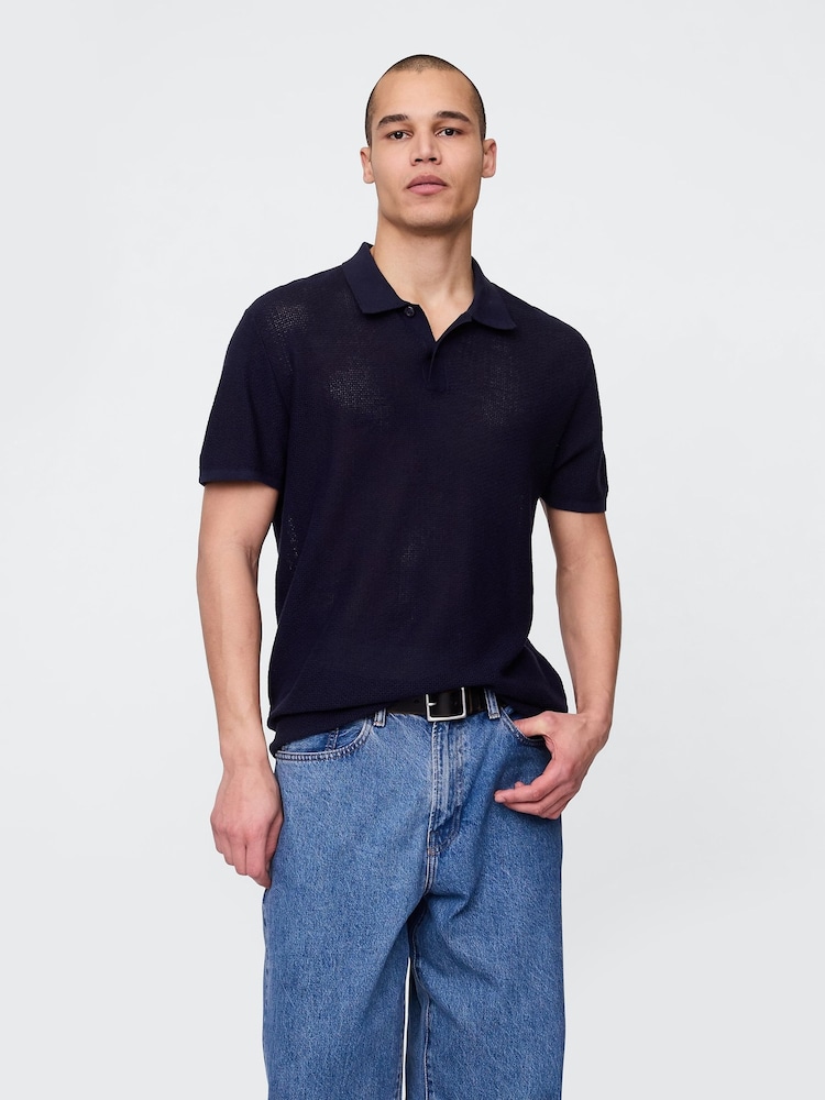 Marineblau/Blau - Gap Textured Crochet Short Sleeve Polo Shirt - Bild 2 von 5 Marineblau/Blau - Gap Textured Crochet Short Sleeve Polo Shirt - Bild 2 von 5