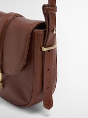 Barbour® Brown Elm Leather Bag - Image 5 of 7