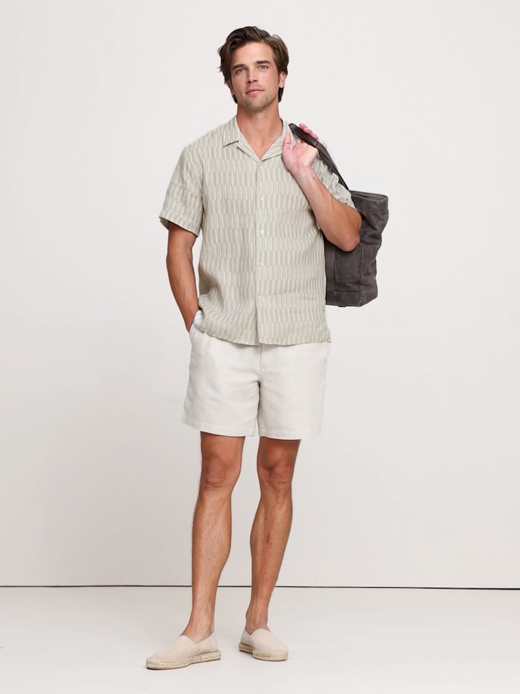 Banana Republic Beige Standard Fit Linen Resort Shirt - Image 4 of 4