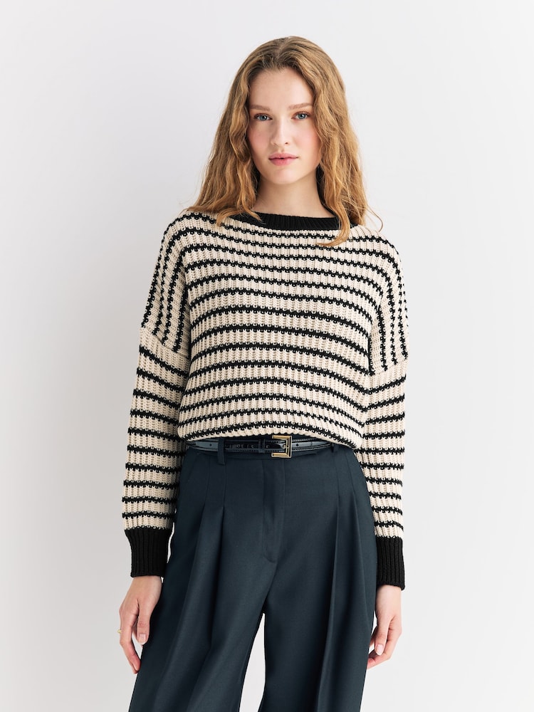 Weekend MaxMara Cream EZOR Sweater Tank Top - Image 1 of 10