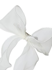 Aela Pearl Effect Trim Organza White Hair Bow - Bild 2 von 2