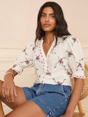 Love & Roses Embroidered Short Sleeve Blouse - Imagem 2 de 4