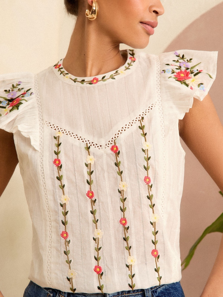 Love & Roses White Ecru Embroidery Crew Neck Shell Top - Image 2 of 4