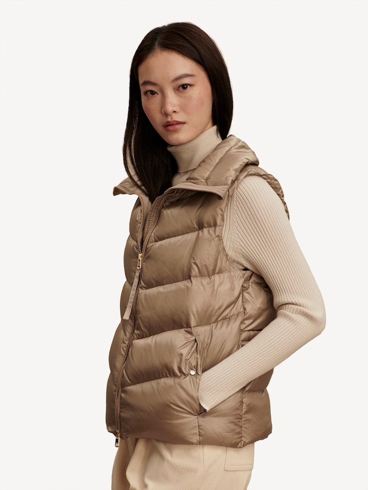 Varley Simply Taupe Bextor Lightweightdown Gilet - Image 2 of 6