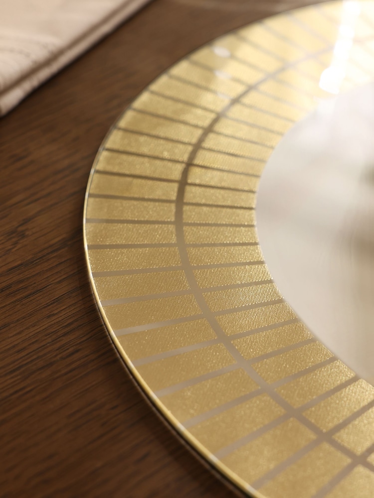 Gold Mirrored Charger Plate - Image 3 of 3