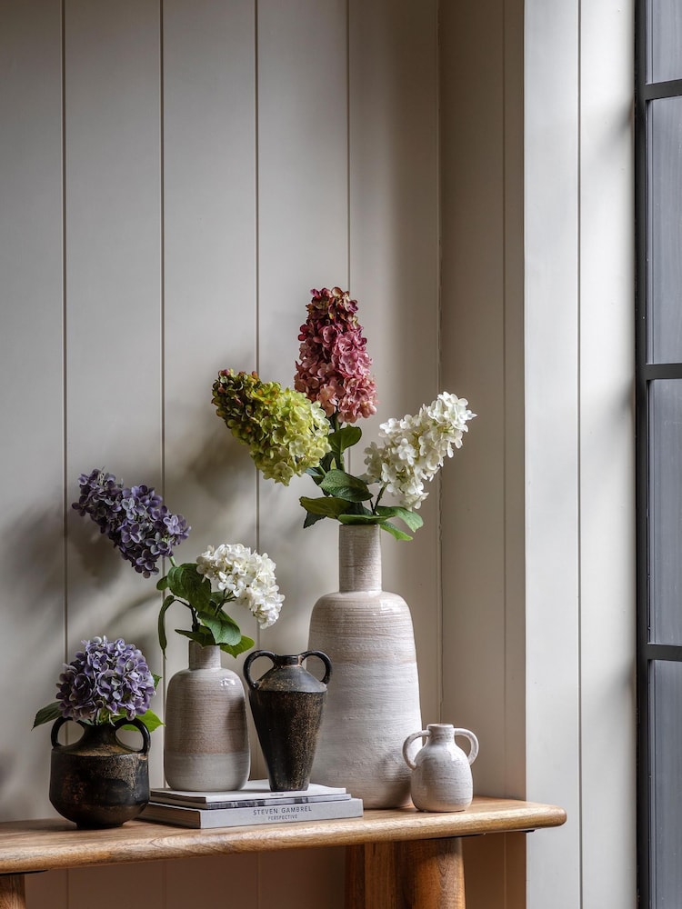Gallery Home 12 Pack White Faux Vintage Hydrangea Floral Stems - Image 2 of 5