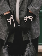 Monochrome 3D Bows Knitted Gloves 1 Pack - Image 3 of 6