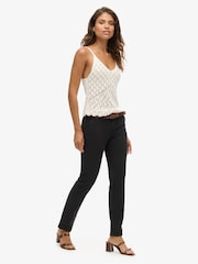 Superdry Chinohose mit mittelhohem Bund - Bild 3 von 5