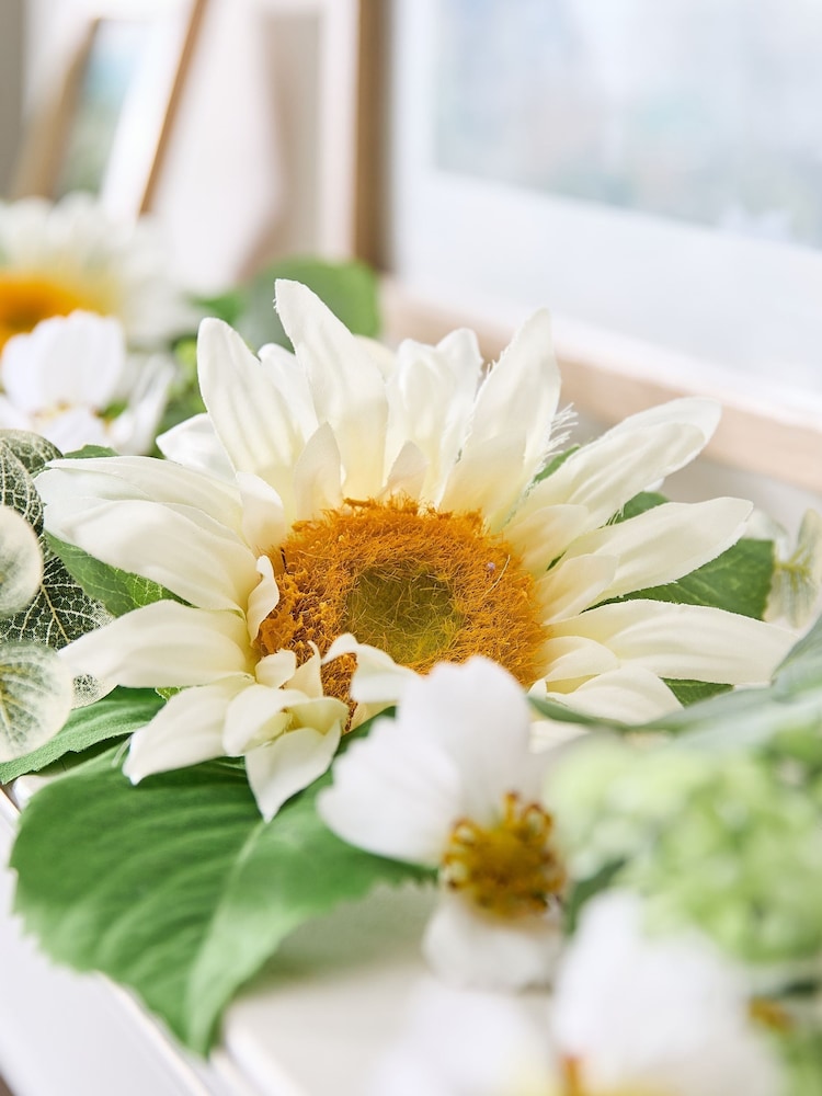 Dibor Gloriosa Daisy Garland - Image 4 of 4