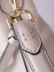Lakeland Leather Cream Ings Grab Bag - Image 2 of 4