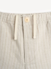 Oliver Spencer Cream Osborne Drawstring Brenner Shorts - Image 7 of 10