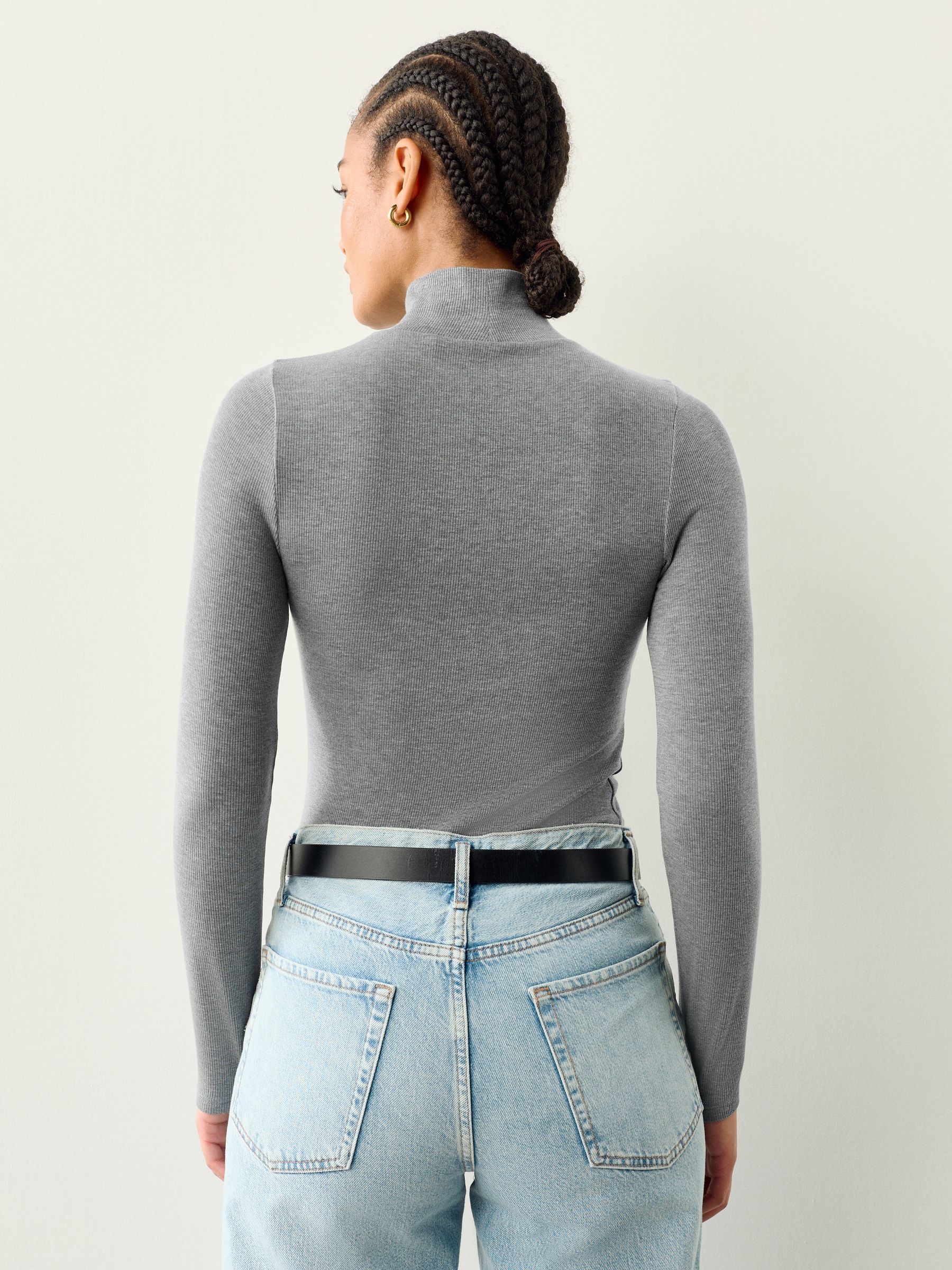 Next：日本 グレー - TENCEL™ リヨセル ハイネック 長袖 トップス from