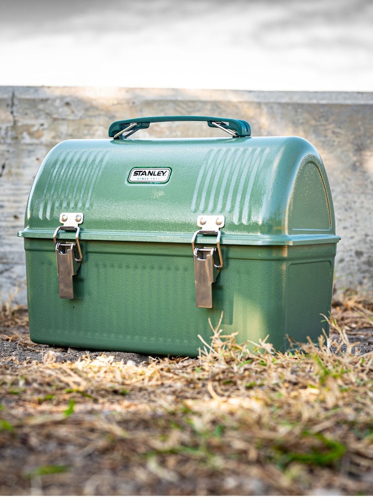 Stanley Hammertone Green Legendary Classic Lunch Box 9.5L - Image 1 of 2