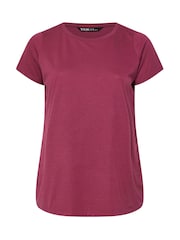 Yours Curve Red Core T-Shirts 3 Pack - Image 6 of 7