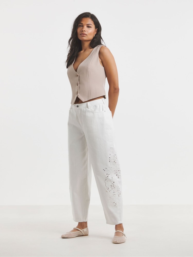 Simply Be White Broderie Barrel 100% Cotton Jeans - Image 4 of 4
