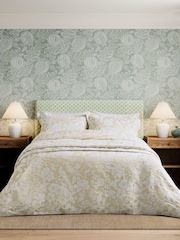 Sanderson Gold Pyramus Quilted Throw - Image 3 of 3