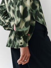 Green Animal Long Sleeve V-Neck Jersery Blouse - Image 4 of 7