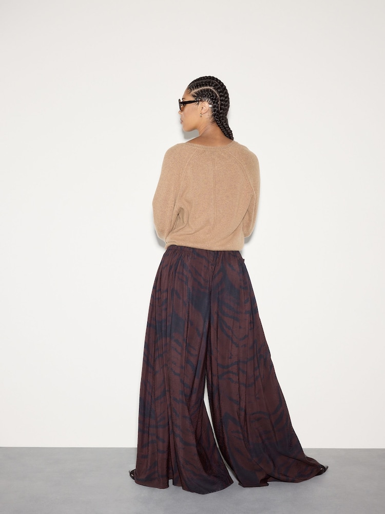 Black/Brown Tiiger Print Palazzo Trousers - Image 2 of 7 Black/Brown Tiiger Print Palazzo Trousers - Image 2 of 7