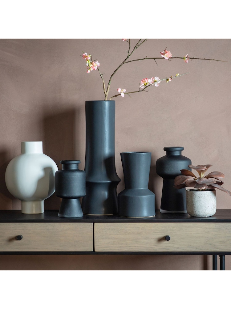 Gallery Home White Omari Vase - Image 1 of 3
