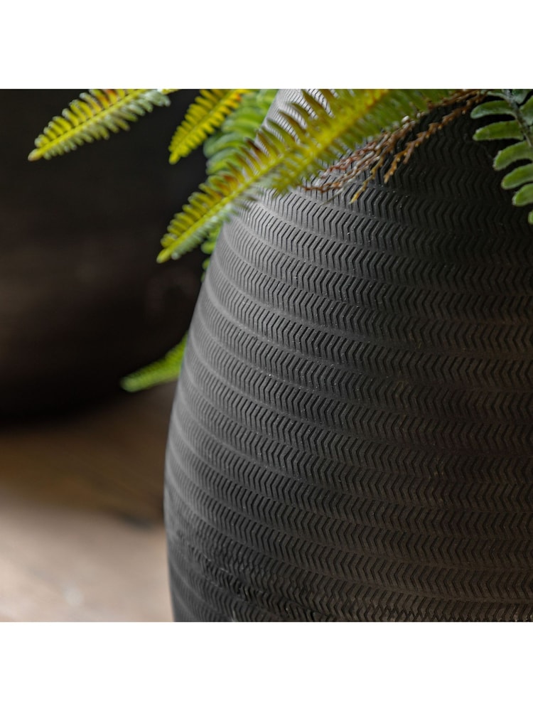 Gallery Home Black Artisan Metal Tall Arrow Vase - Image 2 of 3