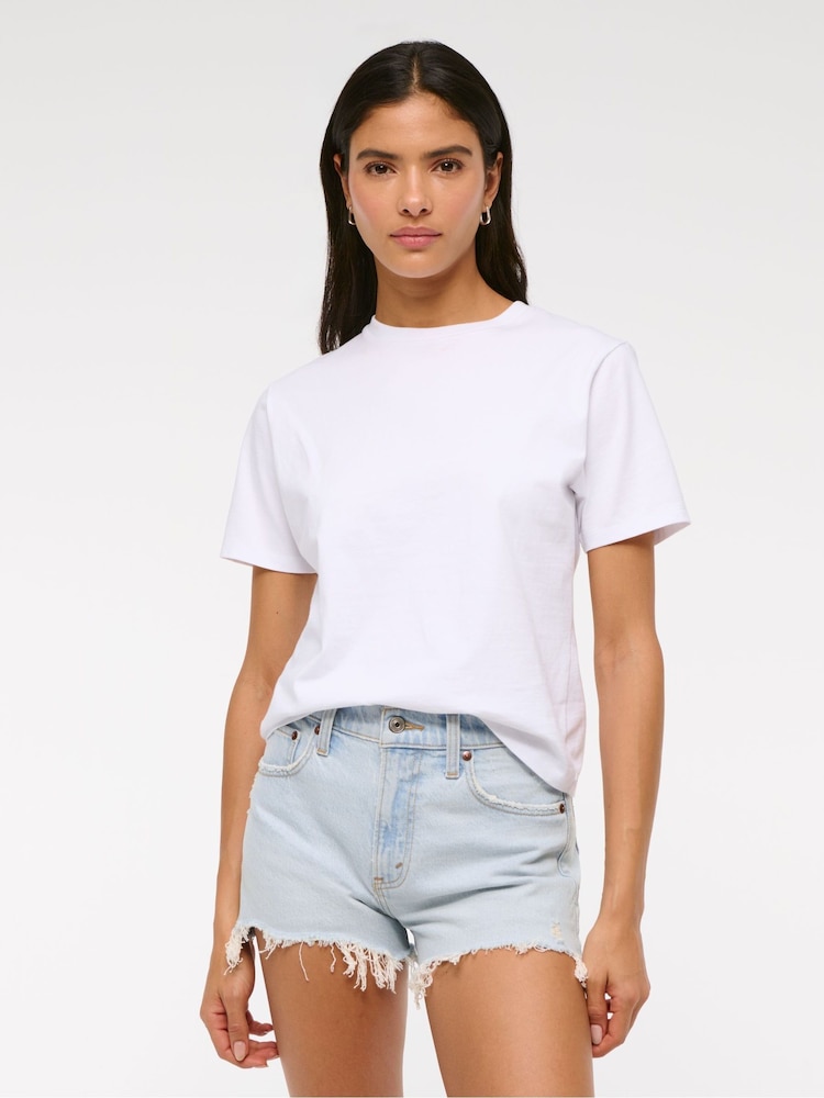 Blau - Abercrombie & Fitch High Rise Mom Denim Shorts With Destroy - Bild 1 von 7 Blau - Abercrombie & Fitch High Rise Mom Denim Shorts With Destroy - Bild 1 von 7