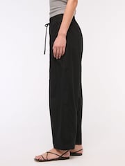 Abercrombie & Fitch Poplin Pull On Barrel Leg 100% Cotton Trousers - Image 4 of 6