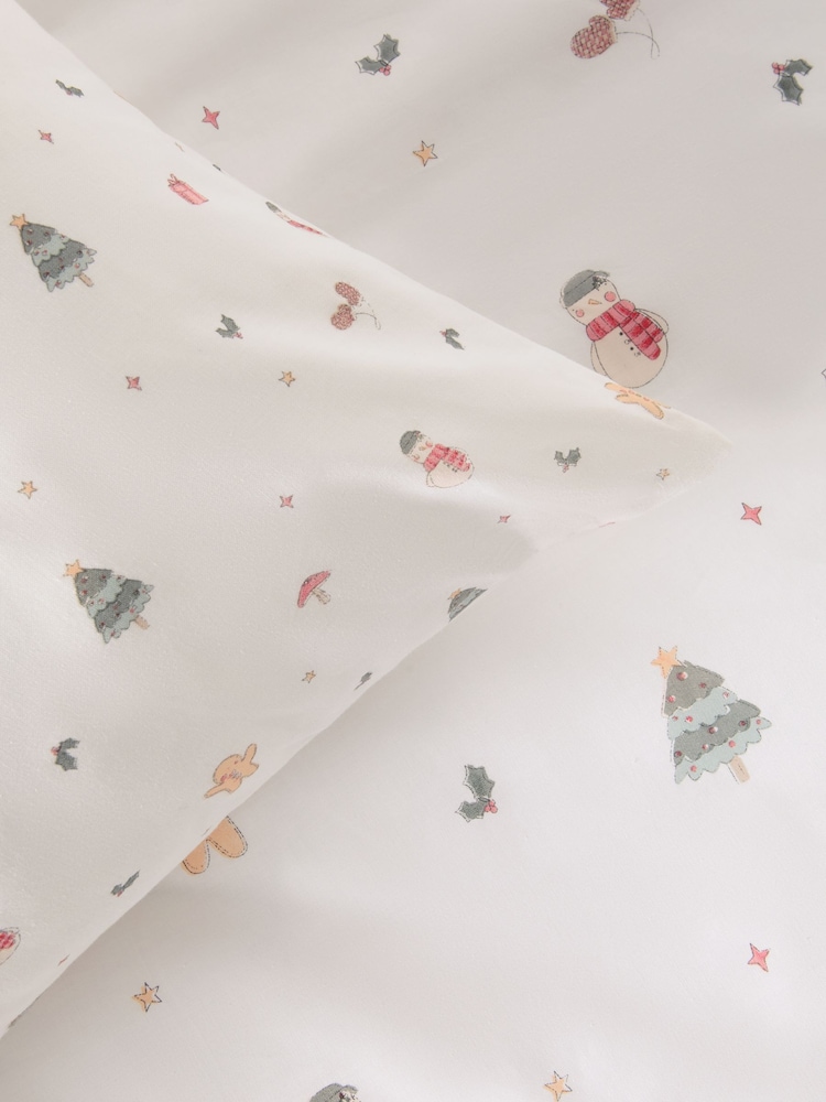 Delicate Christmas Duvet Cover and Pillowcase Set - Image 6 of 6