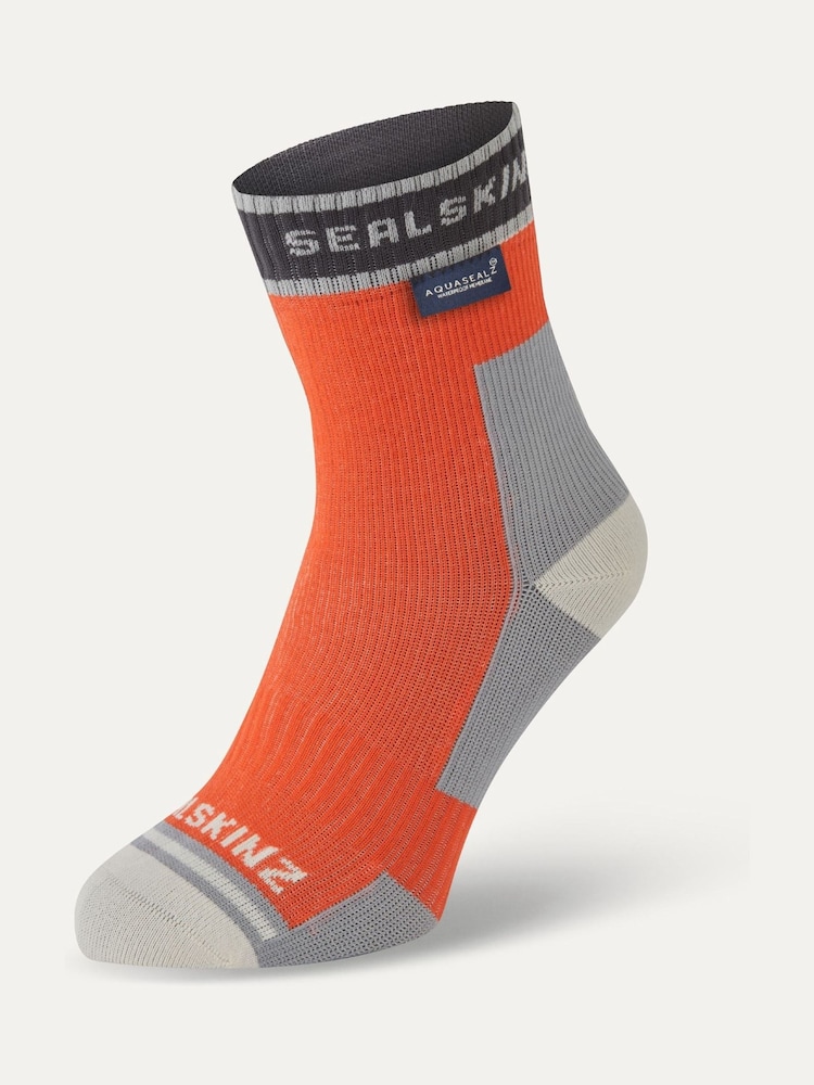 Sealskinz Holverstone Waterproof Ankle Length Lightweight Running Socks - Image 2 of 2