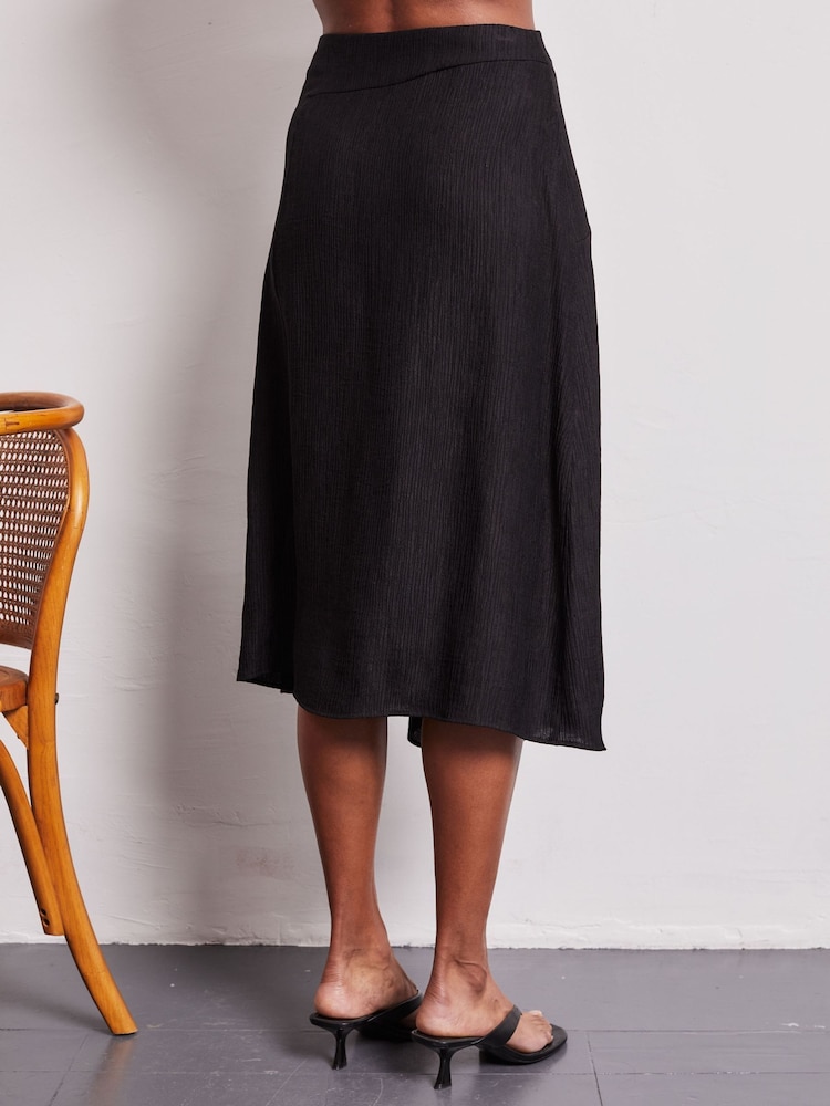Vivere Black Alma Crop Skirt - Image 2 of 5