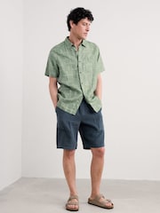 Seasalt Cornwall Blue Mens Sandcart 100% Linen Shorts - Image 1 of 5