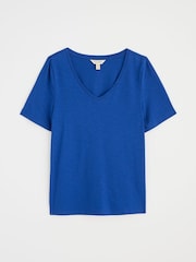 Azul - Seasalt Cornwall Burdock 100% Cotton V-Neck T-Shirt - Imagen 4 de 5