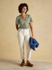 أخضر شكل هندسي - Joules Nia Pleat Front Short Sleeve Jersey Top - صورة 3 من 7